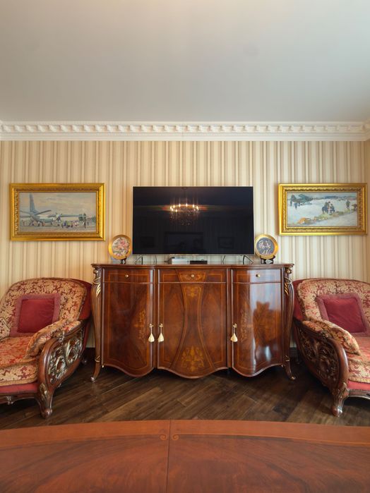Продаж квартири. Розкіш на Дніпрі: Riviera Riverside 118м² Ексклюзивний ремонт, італійські меблі, тиха секція. Дніпровський район. Без %!