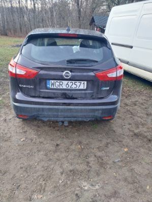 Nissan qashqai uszkodzony