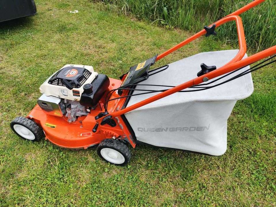Profesjonalna kosiarka spalinowa KUBOTA W 521 TC