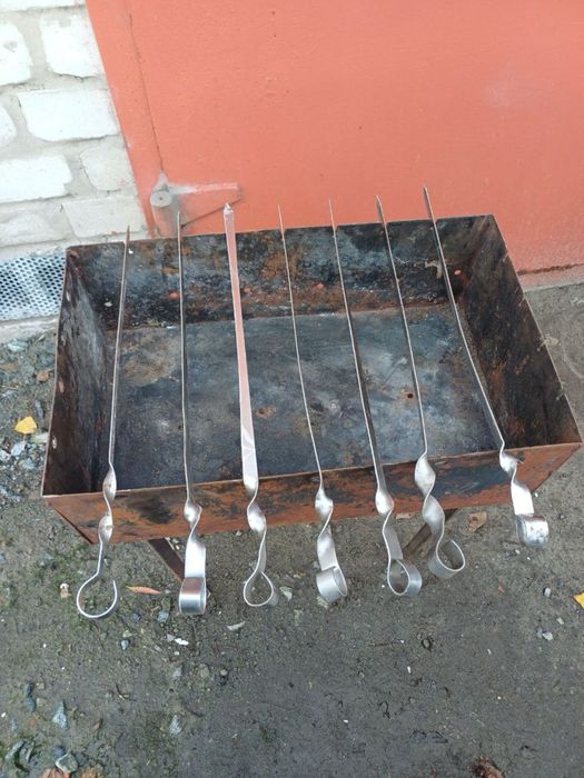 Металический Мангал с шампурами