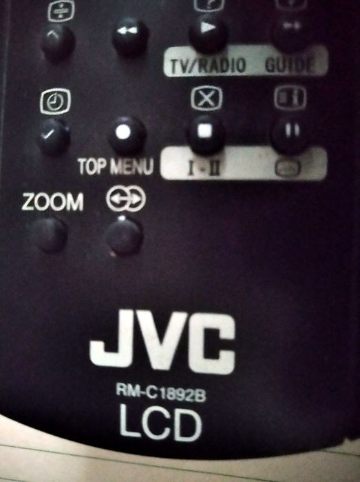 Pilot JVC RM-C1892B LCD TV / DVD / VCR