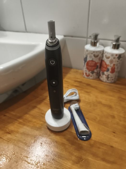 Szczoteczka elektryczna Oral-B io 8