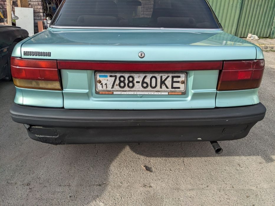 Продам авто Митсубиси Лансер.