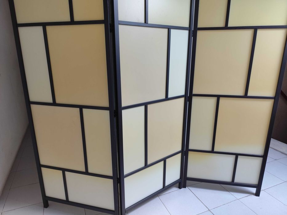 Biombo IKEA preto