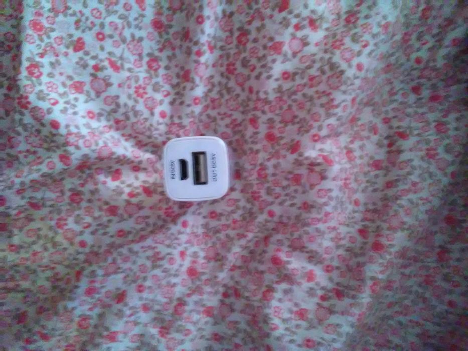 Power Bank 3.7 V 8 (14 WH)