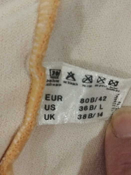 Kostium kąpielowy jednoczęściowy Cacharel rozm. 80B/42