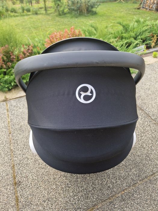 Sprzedam nosidelko  Cybex Aton B i-size