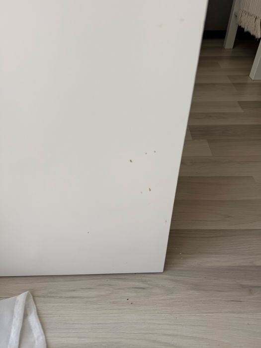 Białe buirko z ikea