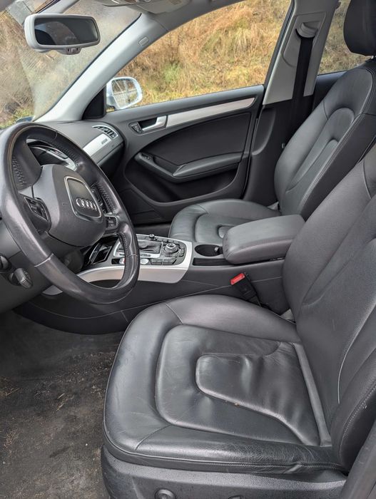 Audi A4 sedan srebrny 2.0 TFSI