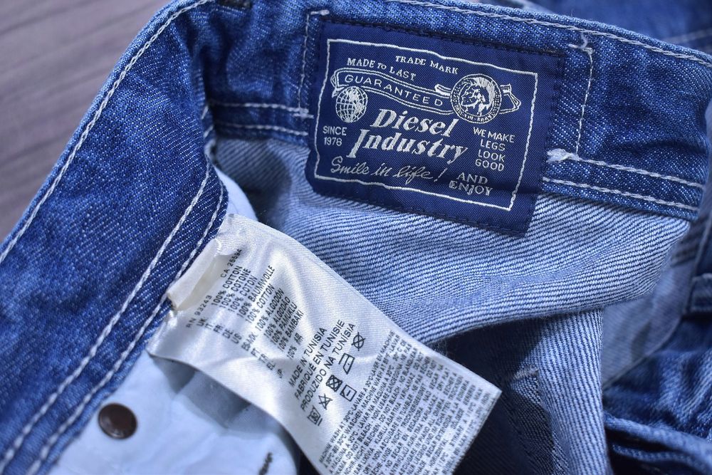 Diesel Męskie Spodenki Jeansowe Bermudy / 30