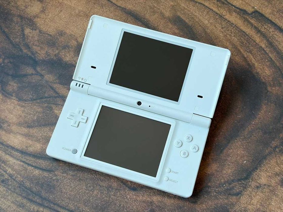 nintendo dsi - купити приставки - Ціна на OLX.ua
