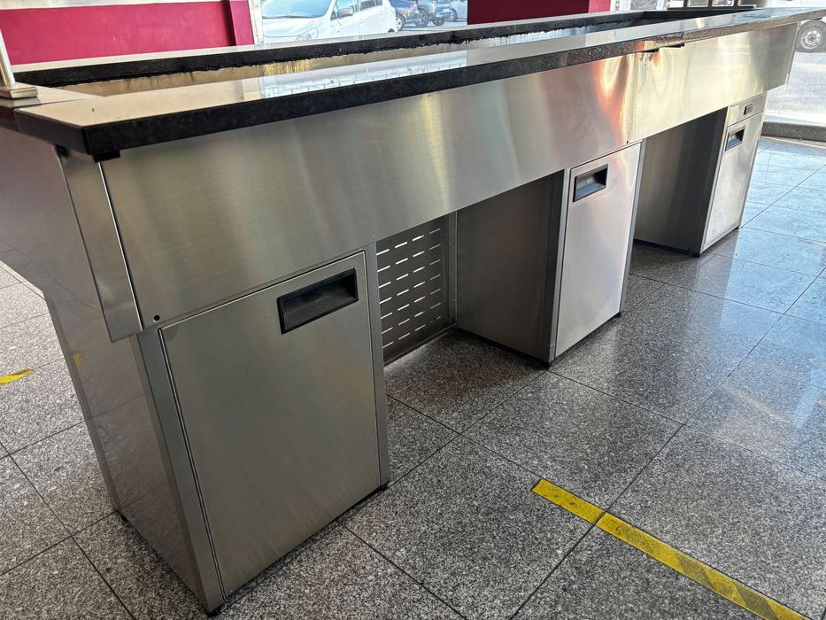 Vende-se Balcões de Buffet