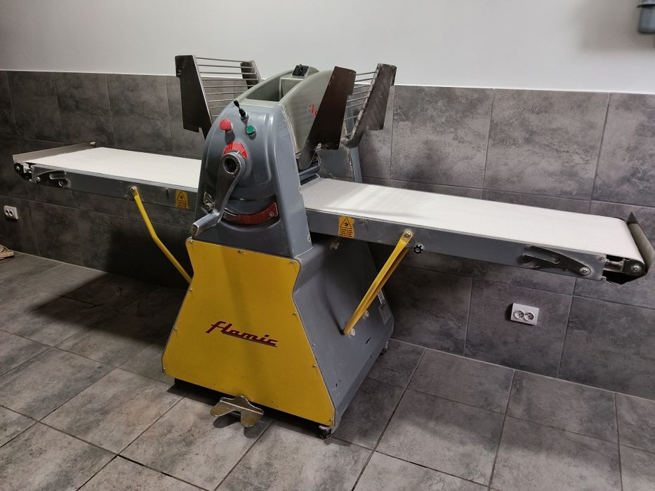 Тісторозкатка лєнточна FLAMIC