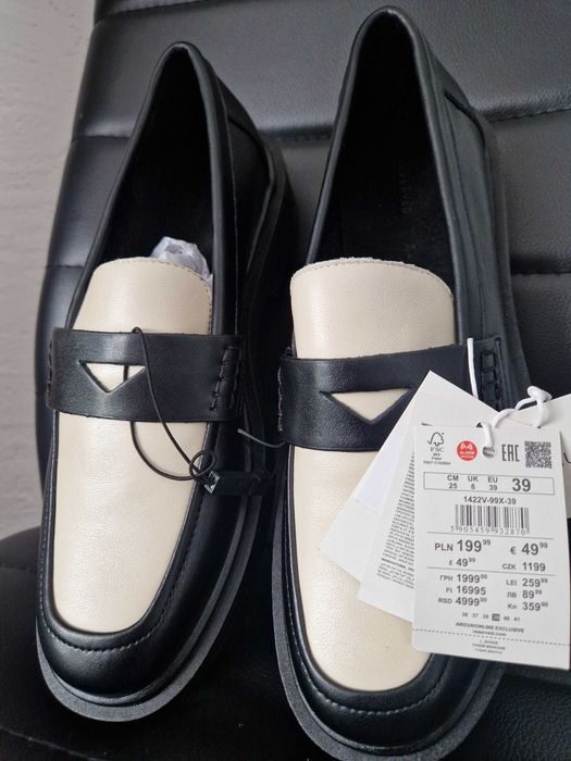 Mokasyny czarno-ecru Reserved r.39