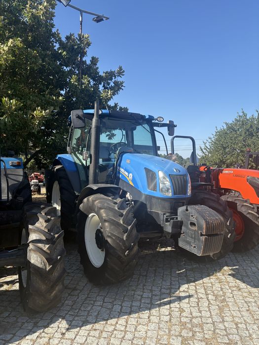 New Holland T6020