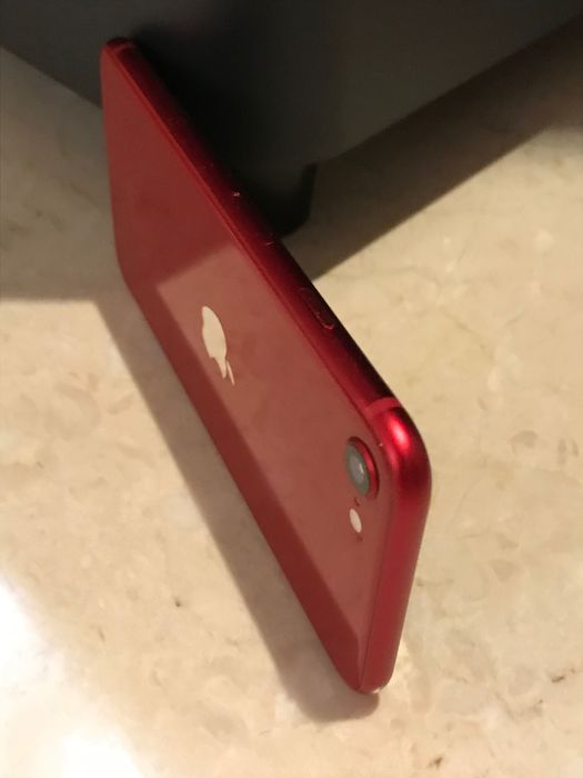 iPhone SE 2022 256gb Red