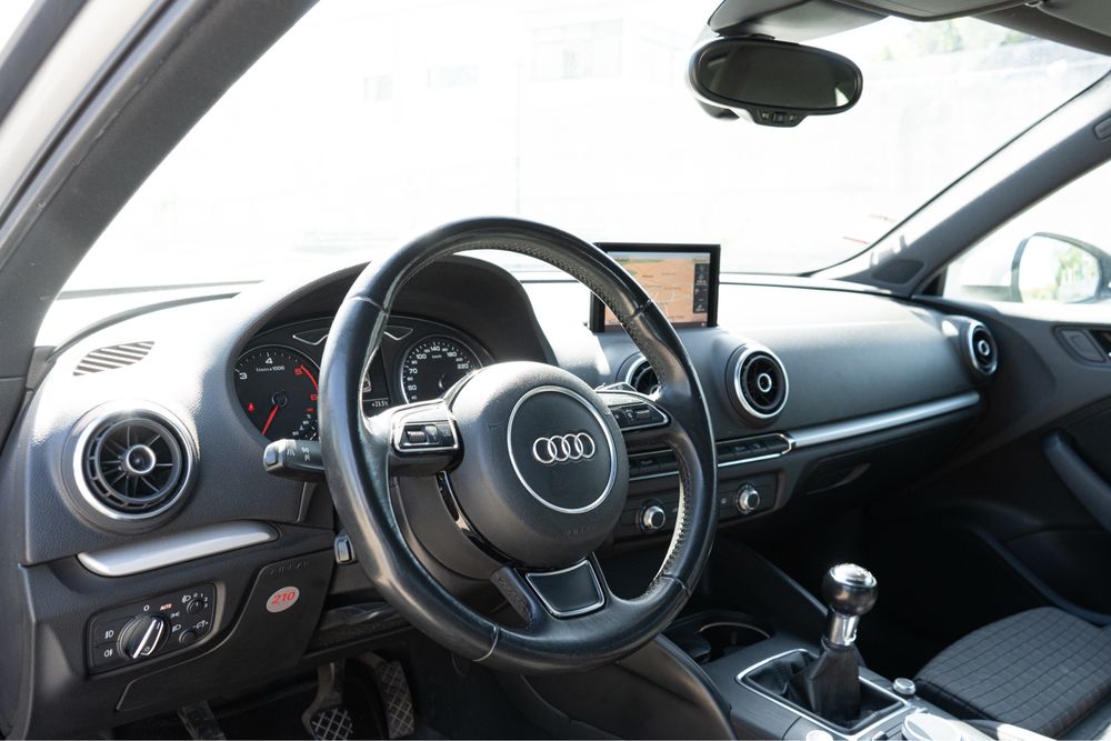 Audi A3 2.0 tdi 184cv Sline