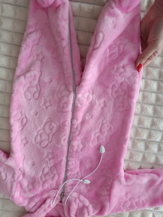 Ідеальний рожевий чоловічок махровий для дівчинки!