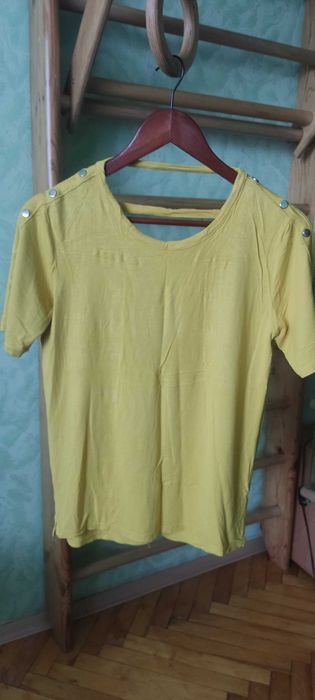 Жіночі сорочки та футболки