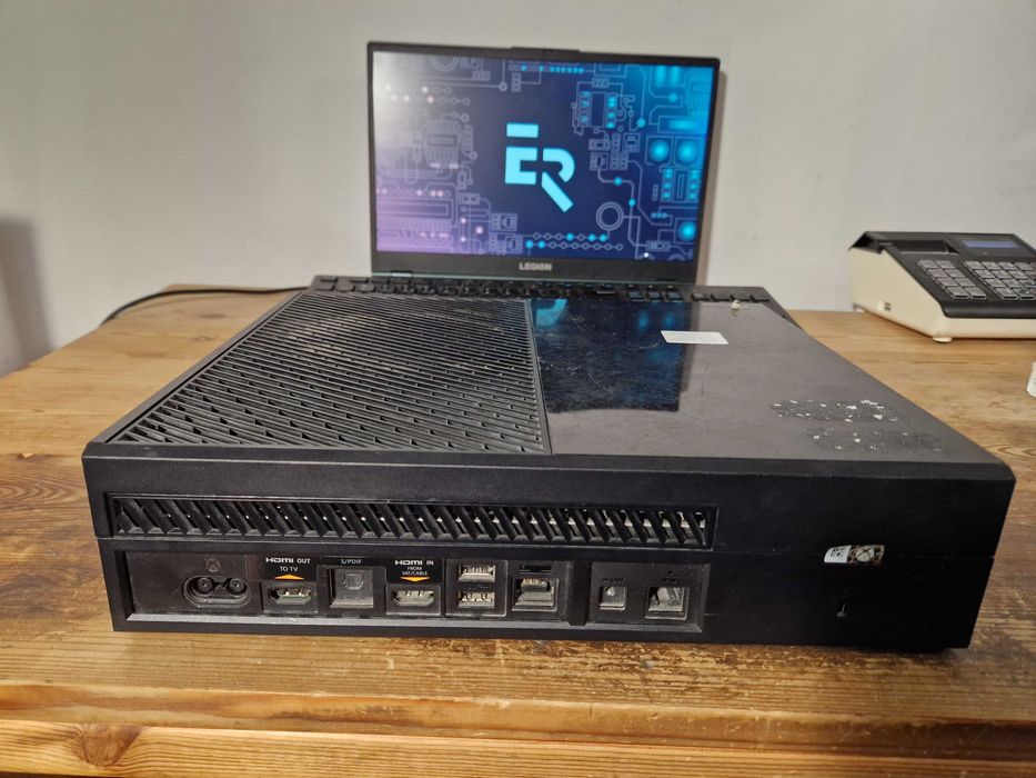 Konsola Xbox One czarny (4501)