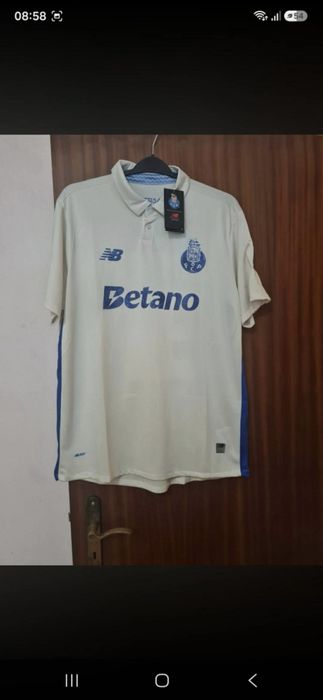 Quaisquer 3 camisola 25€