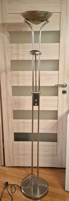 Lampa podłogowa chromowana