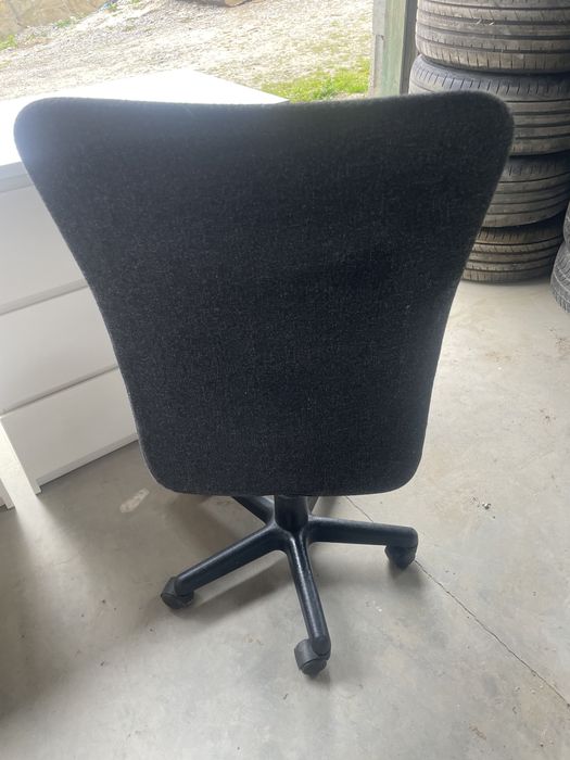 Fotel biurkowy obrotowy