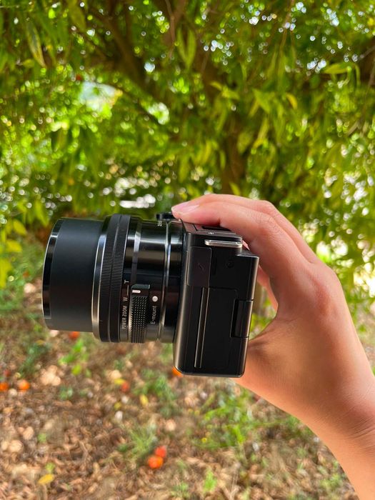 Sony ZV-E10 com lente do kit 16-50mm f/3.5-5.6