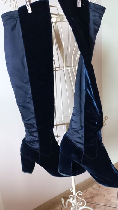 Kozaki, muszkieterki Uterque