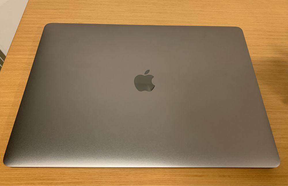 MacBook Pro 15” Late 2017 A1707