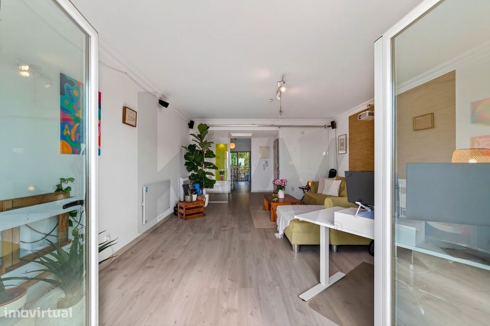 Excelente Apartamento T2 com Vista Mar e Estacionamento – Ericeira