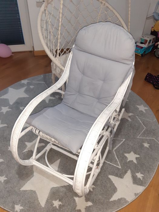 Fotel bujany dziecko