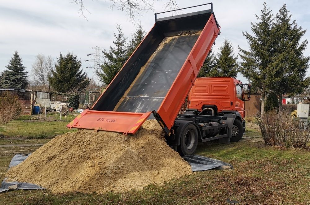 Piasek Żwir Dolomit Beton Podsypka Ziemia Gruz Cement podsypka PCP