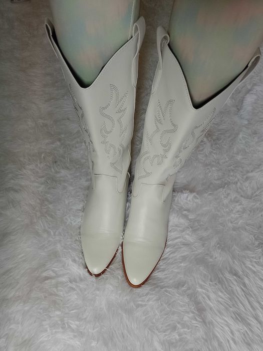 (41/42) Białe, haftowane Kozaki kowbojki, NOWE