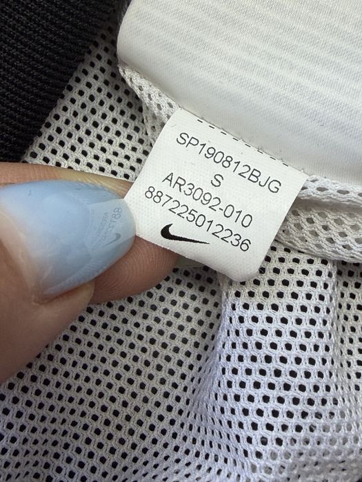 Жіноча Вітровка Nike