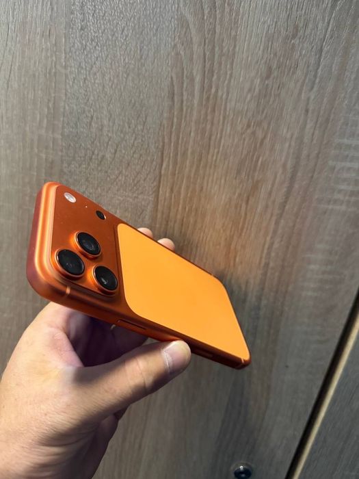 Apple iPhone 17 pro max 256 Gb cosmic orange Neverlock фізична сімка Айфон 17 про макс оранжевий