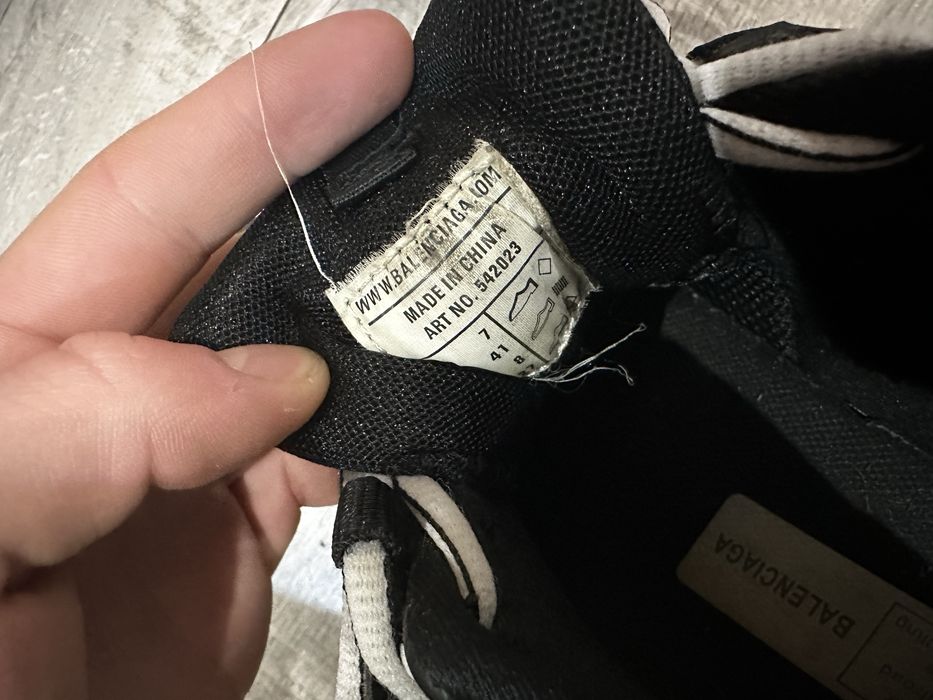 Balenciaga track led