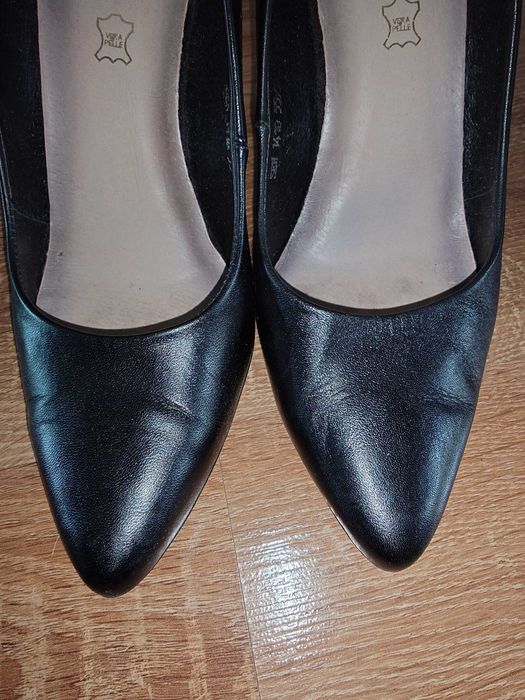 Szpilki Lasocki r. 39 / stan dobry