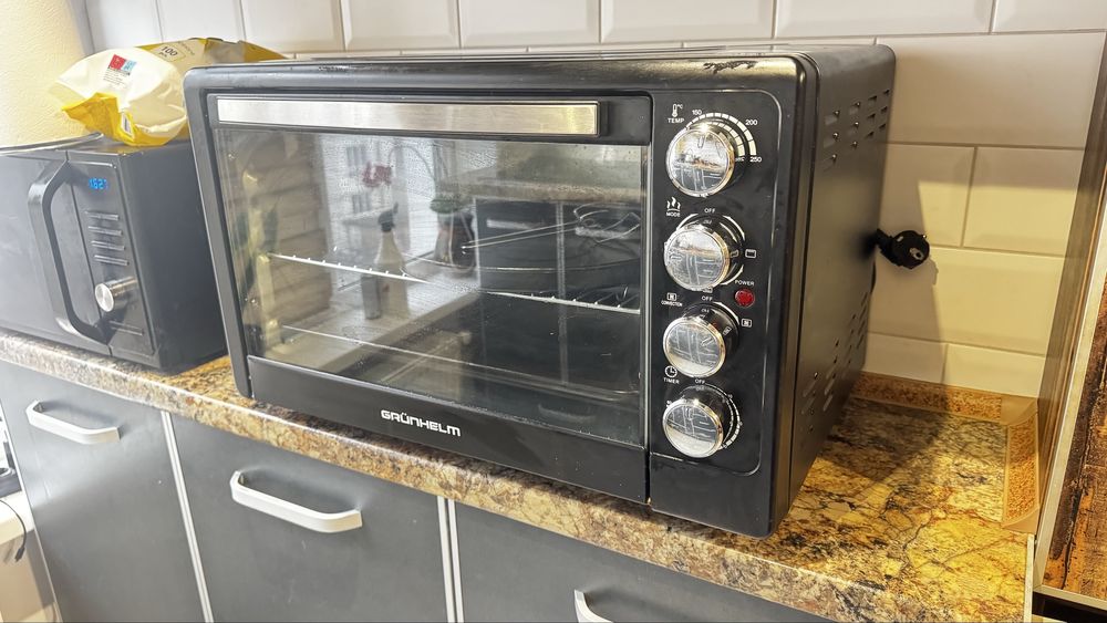 Піч електрична Grunhelm GN50ARC