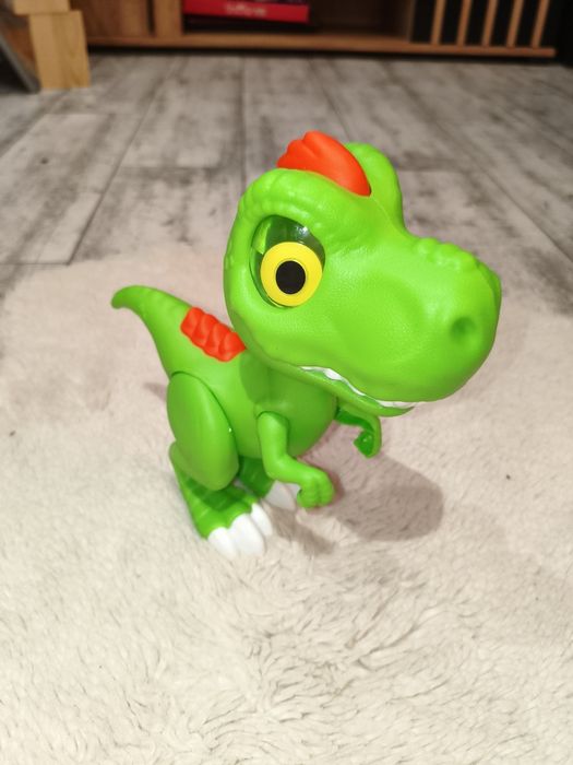 T-rex dinozaur tyranozaur zabawka interaktywna figurka TRex
