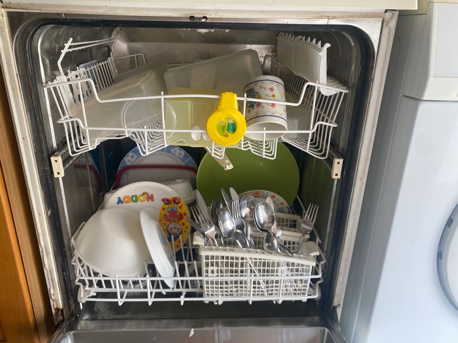 Máquina lavar louça Whirlpool ADP 952