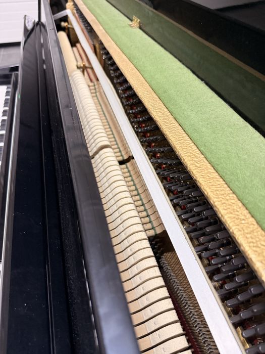 Piano Vertical Furstein U104