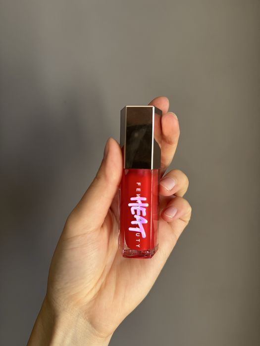 Fenty Beauty Gloss Bomb HEAT Cherry