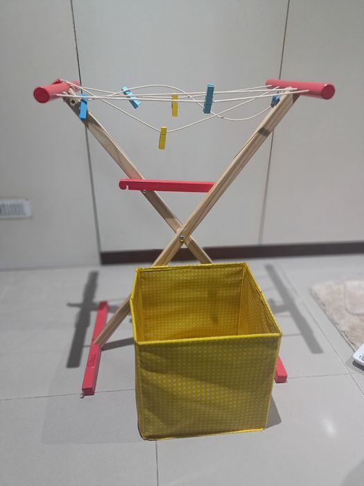 Tábua de passar a ferro e estendal