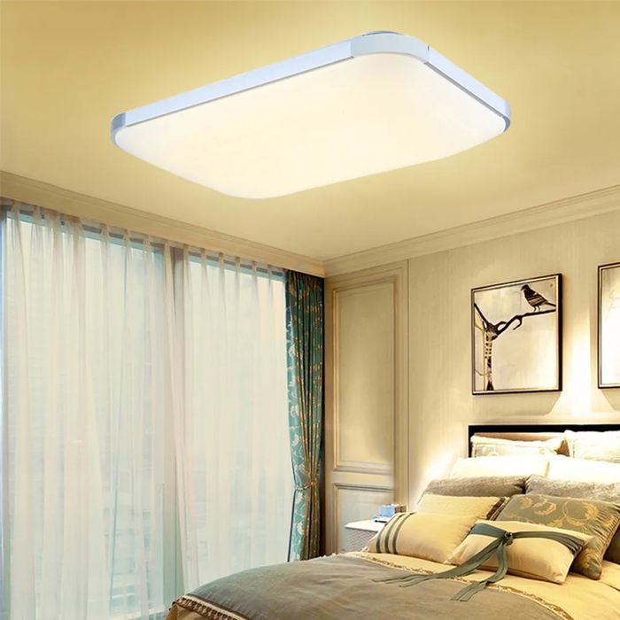 lampa sufitowa z pilotem