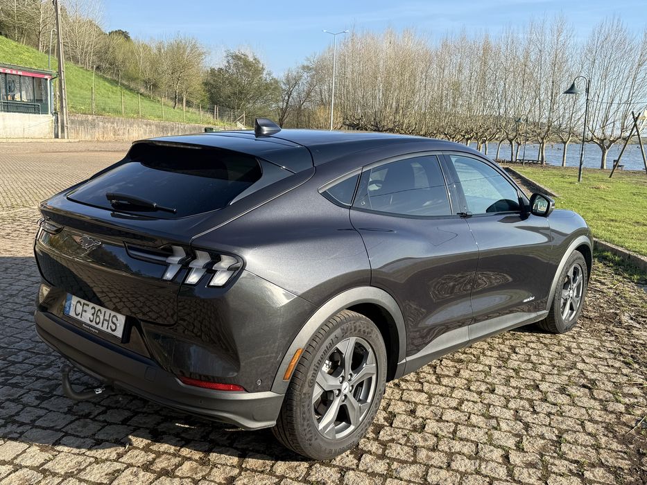 Ford Mustang Mach-E RWD | 11/2021 | 269cv | Elétrico