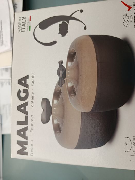 Fonte para gatos ou cães pequenos