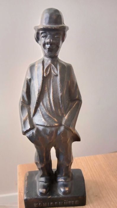 Charlie Figurka z brązu.Konigshutte.