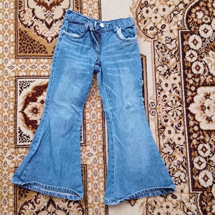 Джинси кльош від коліна  для підлітків