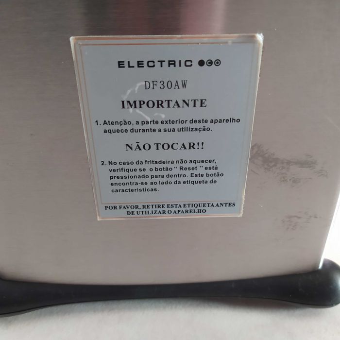 Fritadeira ElectricCo DF30AW pouco usada